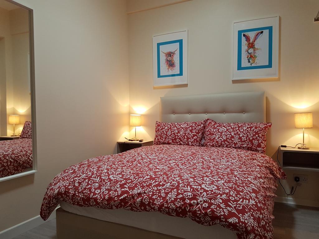 Grant Rooms Лъндъндери Екстериор снимка